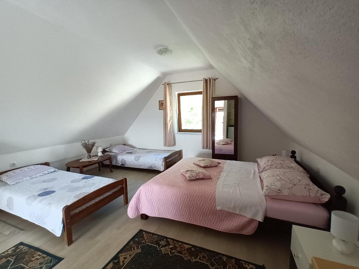 Plitvička Jezera Guesthouse Loncar المظهر الخارجي الصورة